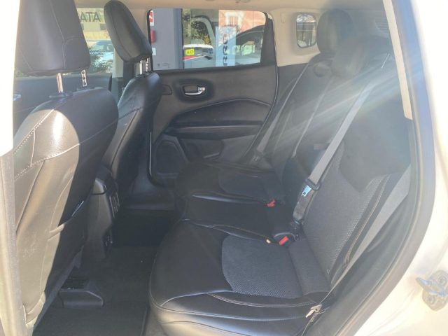 JEEP Compass usata, con Autoradio digitale