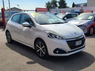 PEUGEOT 208 usata, con MP3