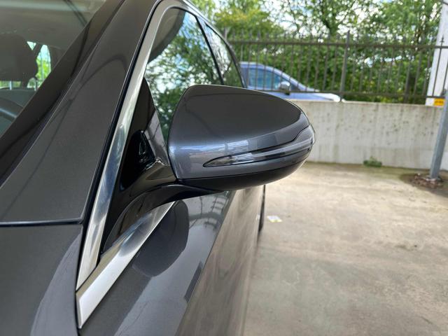 MERCEDES-BENZ E 200 usata, con Freno di stazionamento elettrico