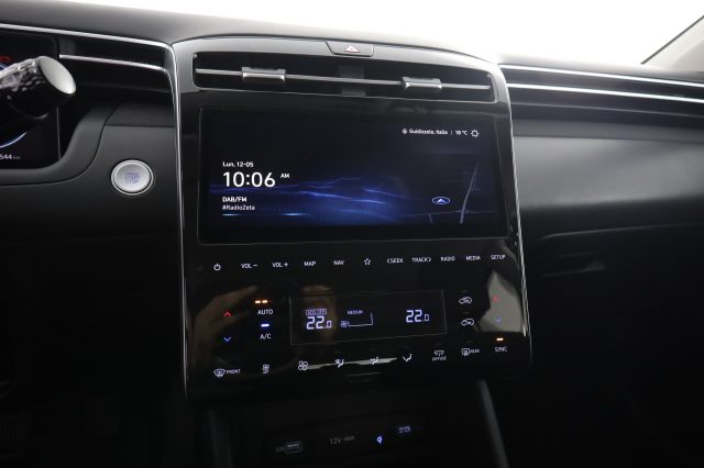 HYUNDAI Tucson usata 10