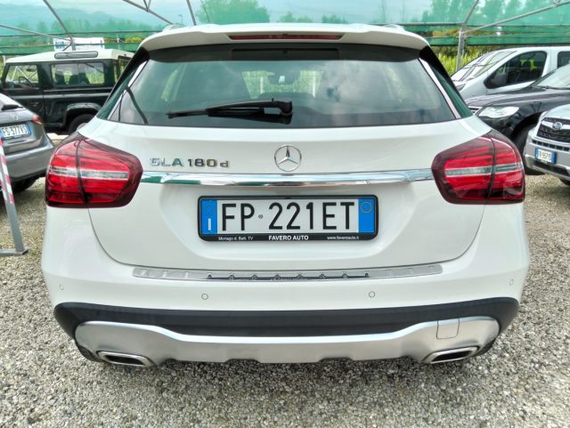 MERCEDES-BENZ GLA 180 usata, con Boardcomputer