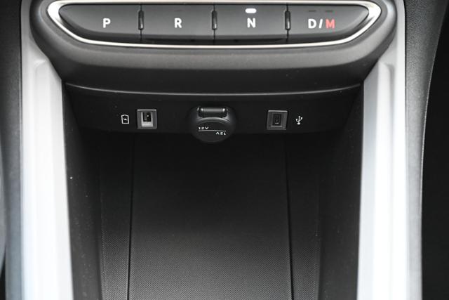 JEEP Avenger usata, con USB