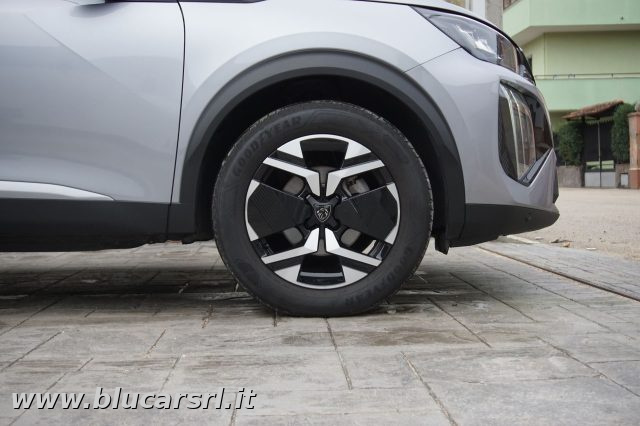 PEUGEOT 2008 usata, con Airbag testa