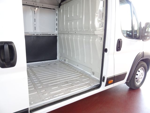 CITROEN Jumper usata, con Touch screen