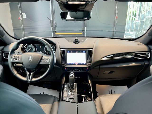 MASERATI Levante usata, con USB