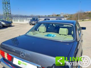 MERCEDES-BENZ 300 usata 29