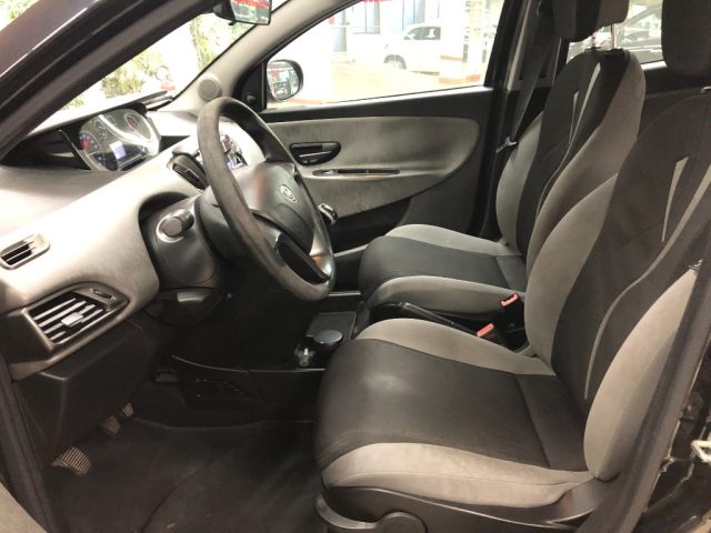 LANCIA Ypsilon usata 10