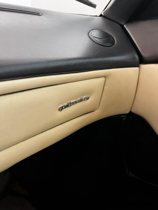 FERRARI Mondial usata 8
