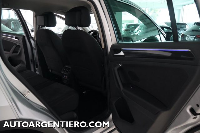 VOLKSWAGEN Tiguan usata, con Sensori di parcheggio posteriori