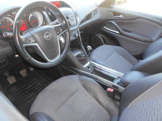 OPEL Zafira Tourer usata, con Autoradio