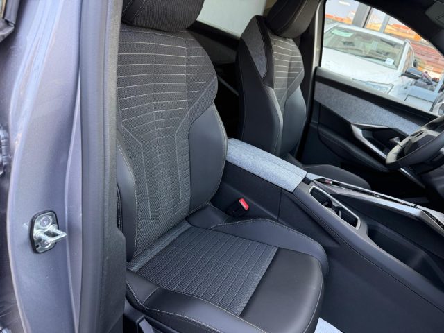 PEUGEOT 5008 usata 26