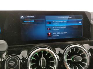 MERCEDES-BENZ GLA 200 usata, con Fari LED