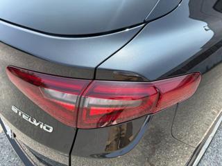 ALFA ROMEO Stelvio usata, con Luci diurne LED