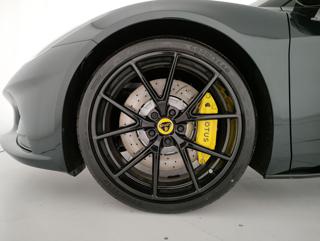 LOTUS Emira usata, con Cerchi in lega