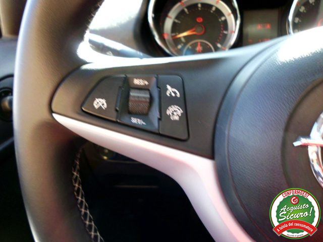OPEL Adam usata, con USB