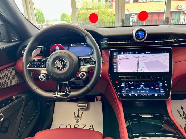 MASERATI Grecale usata, con USB