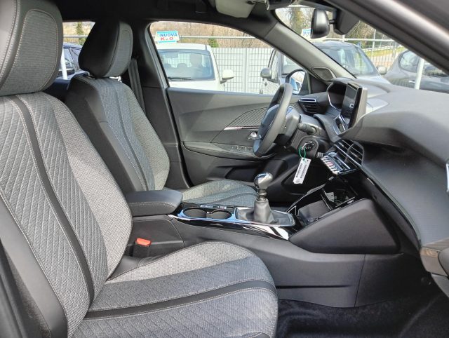 PEUGEOT 2008 usata, con Interni in pelle