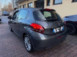 PEUGEOT 208 usata, con Autoradio