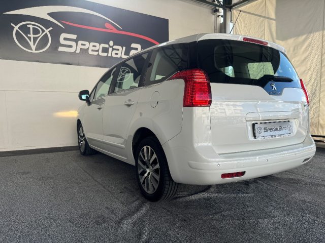 PEUGEOT 5008 usata, con Controllo automatico clima