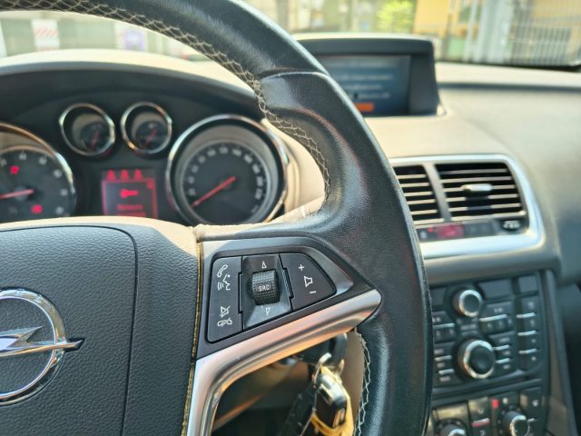 OPEL Meriva usata, con Controllo automatico clima