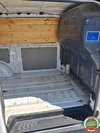 MERCEDES-BENZ Vito usata, con ESP