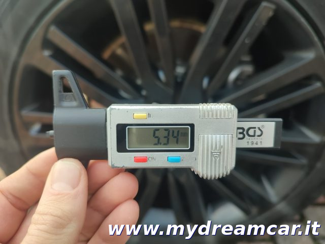 LAND ROVER Discovery usata 38