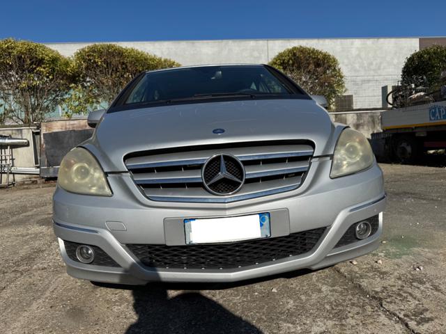 MERCEDES-BENZ B 180 usata, con Airbag