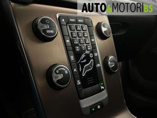 VOLVO V40 Cross Country usata, con Fendinebbia