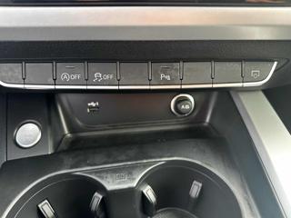 AUDI A4 usata, con Portellone posteriore elettrico