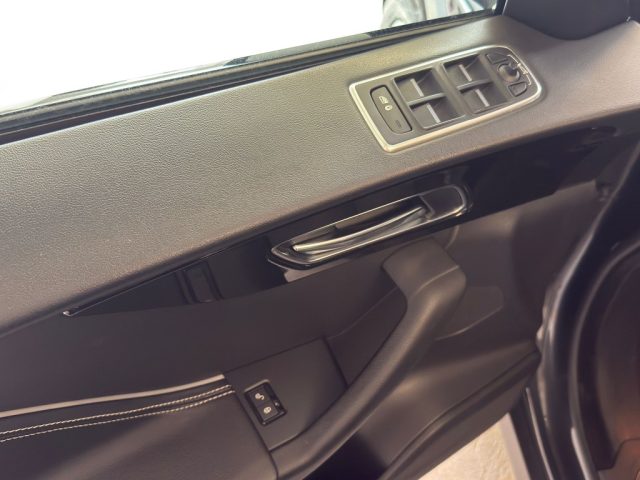 JAGUAR F-Pace usata, con Sensore di pioggia