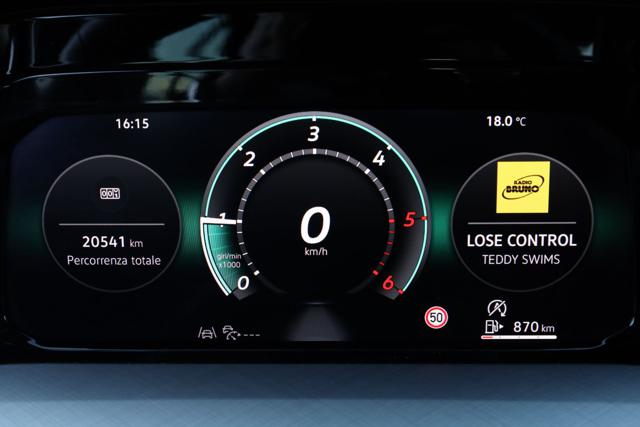 VOLKSWAGEN Golf usata, con Autoradio