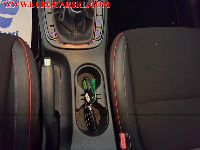HYUNDAI Kona usata, con Controllo elettronico della corsia