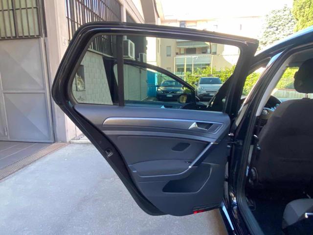 VOLKSWAGEN Golf usata 12
