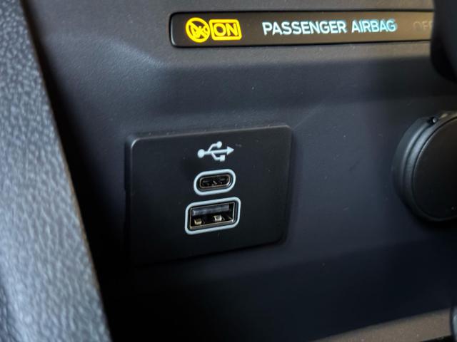 FORD Tourneo Courier usata, con MP3