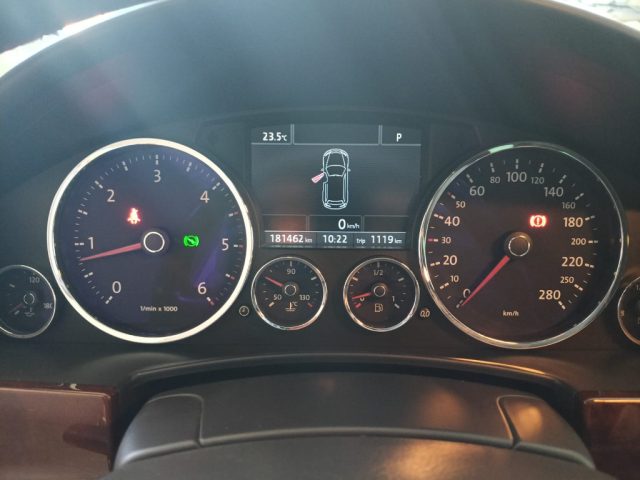 VOLKSWAGEN Touareg usata, con Chiusura centralizzata