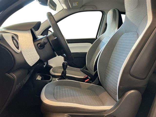 RENAULT Twingo usata, con Park Distance Control