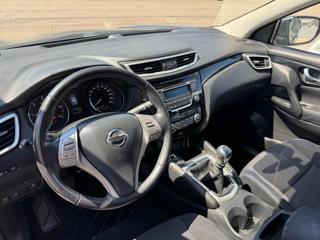 NISSAN Qashqai usata, con Autoradio