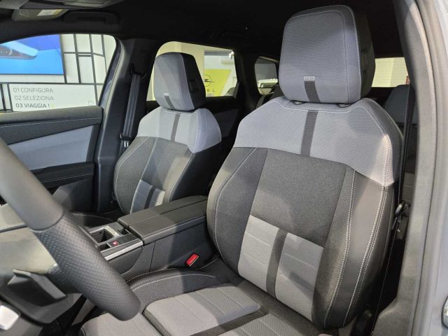 OPEL Grandland usata, con Specchietti laterali elettrici