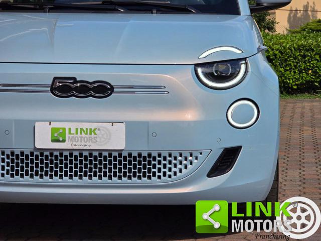 FIAT 500e usata, con Volante in pelle