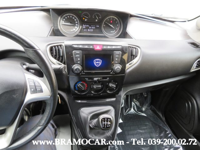 LANCIA Ypsilon usata, con USB