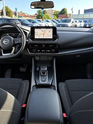 NISSAN Qashqai usata, con Boardcomputer
