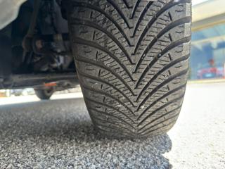 TOYOTA Yaris usata, con Alzacristalli elettrici