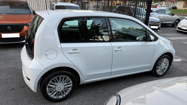 VOLKSWAGEN up! usata, con Autoradio