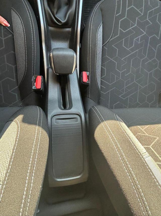 PEUGEOT 2008 usata, con Lettore CD