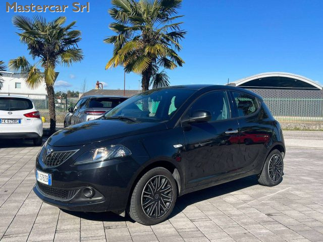 LANCIA Ypsilon usata, con Airbag