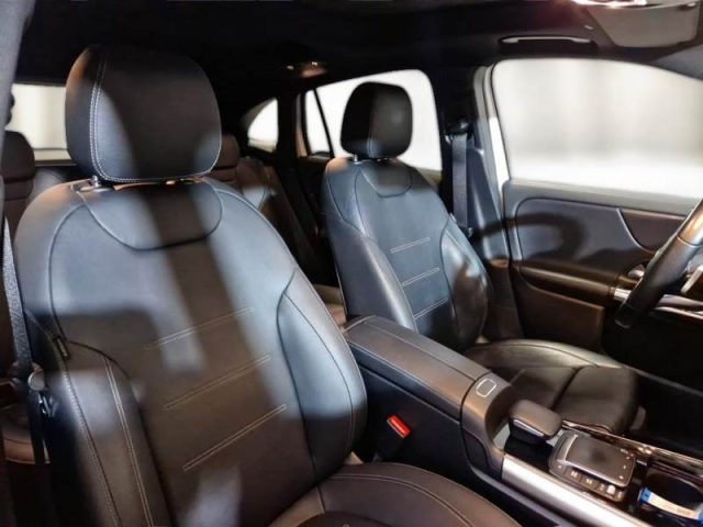 MERCEDES-BENZ GLA 220 usata, con Servosterzo