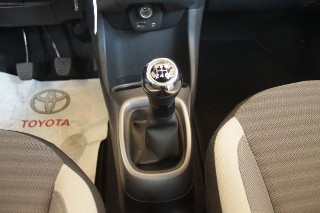 TOYOTA Aygo usata, con Airbag testa