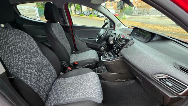 LANCIA Ypsilon usata, con Volante in pelle