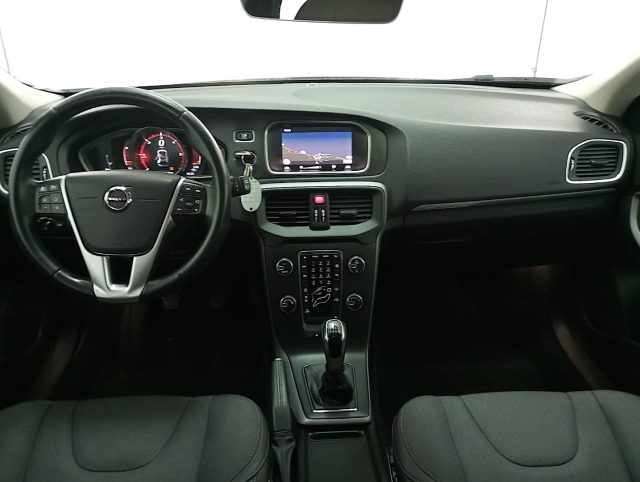 VOLVO V40 Cross Country usata, con Sedile posteriore sdoppiato