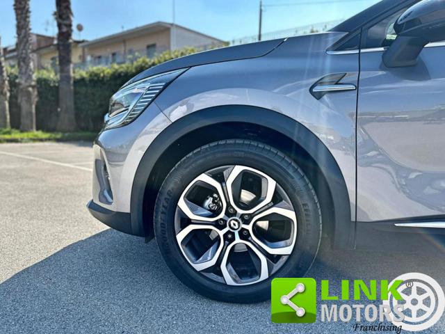 RENAULT Captur usata, con Sistema di navigazione